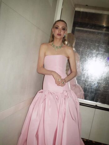 Full leaked Amanda seyfried private photo