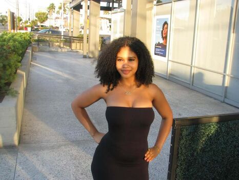 Full leaked Amara kioni private photo
