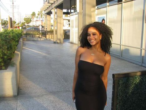 Full leaked Amara kioni private photo