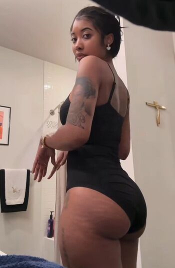 Full leaked Amaryatiana private photo