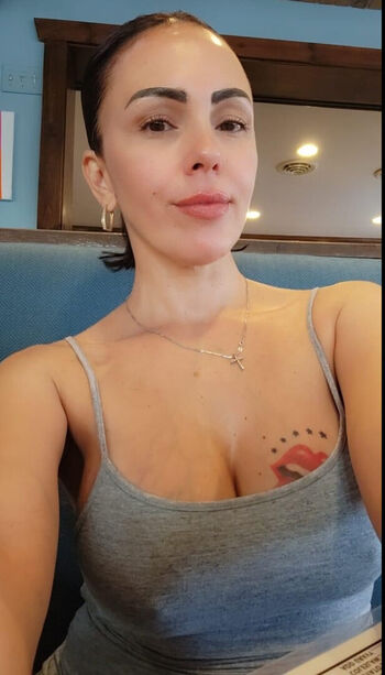 Full leaked Amazona private photo