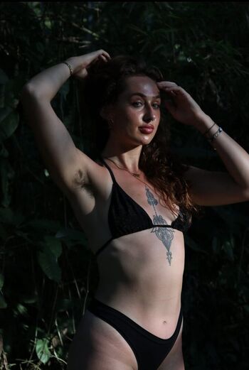 Full leaked Amazonian goddess private photo