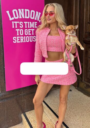 Full leaked Amber davies private photo