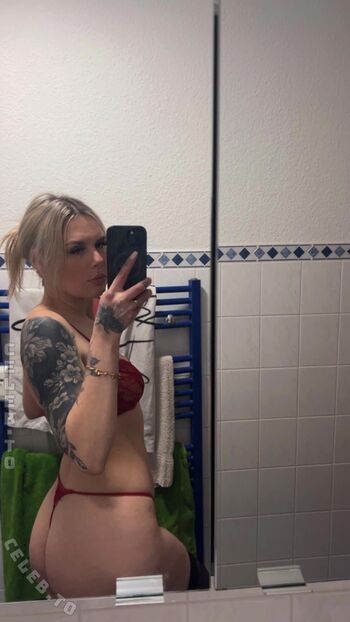 Full leaked Amber glaze private photo