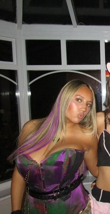 Full leaked Amber isabella page private photo