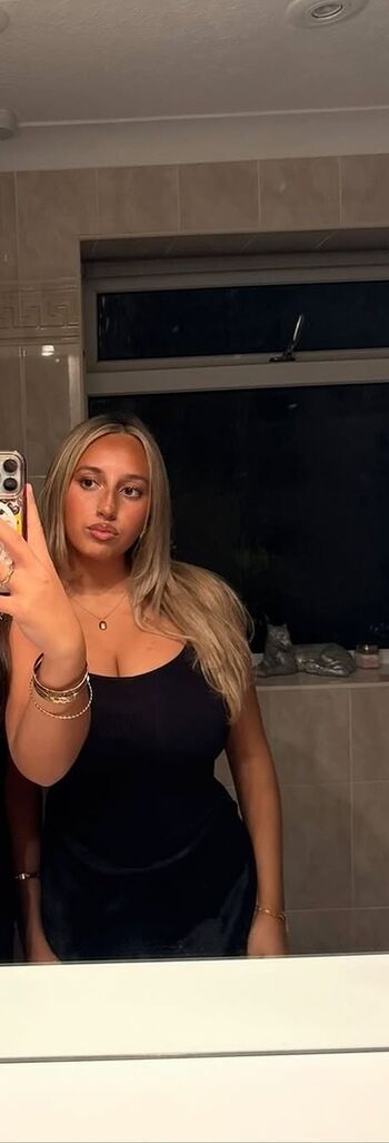 Full leaked Amber isabella page private photo