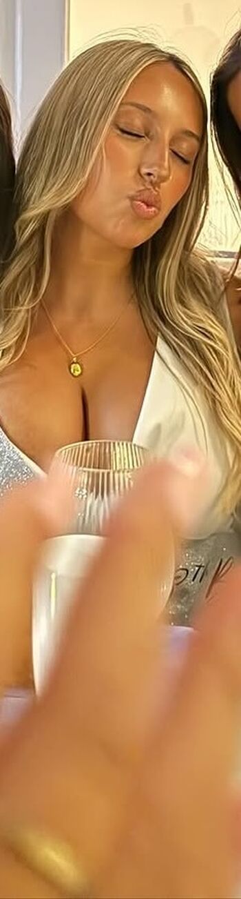 Full leaked Amber isabella page private photo