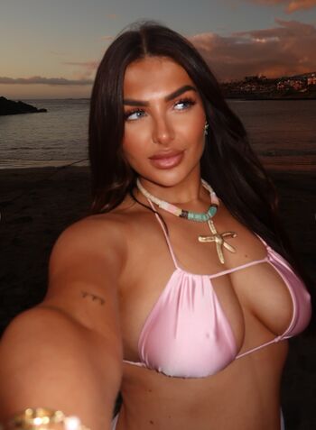 Full leaked Amber phillips private photo