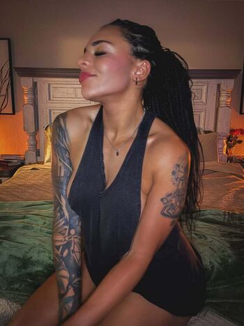 Full leaked Amber reacts page private photo