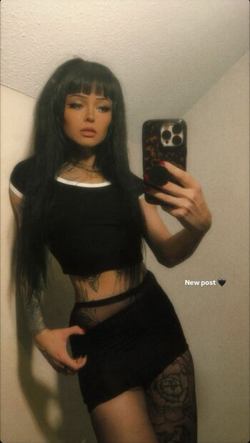 Full leaked Amberlynnwhite private photo