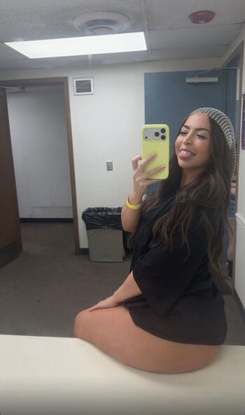 Full leaked Amberlyray private photo