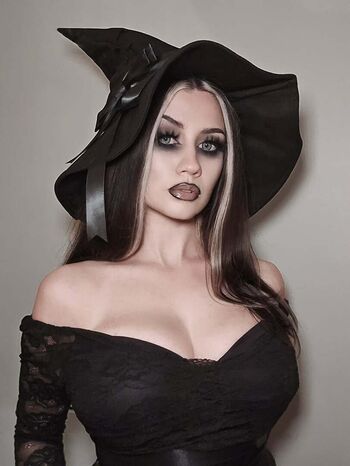 Full leaked Amelia charlotte private photo