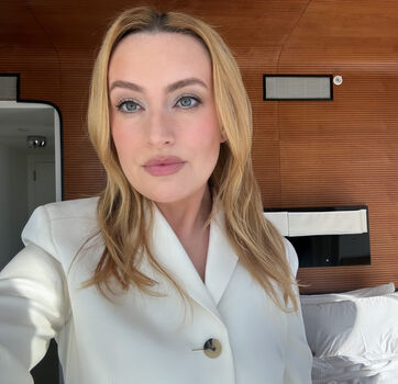 Amelia Dimoldenberg