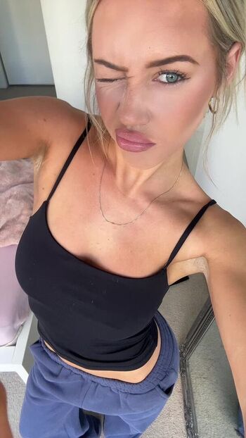 Full leaked Amelia hinton white private photo