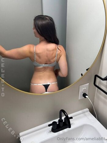 Full leaked Ameliab fit page private photo