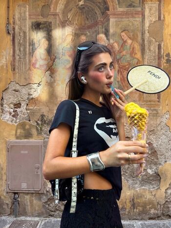 Full leaked Amelie zilber private photo