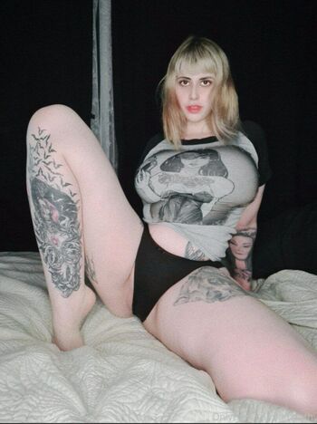 Full leaked Amenthy private photo