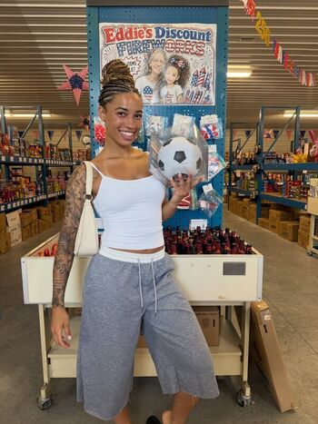 Full leaked Amiah simmons page private photo