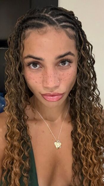 Amiah Simmons
