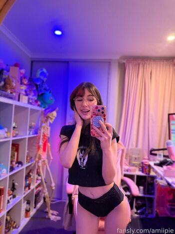 Full leaked Amiipie private photo