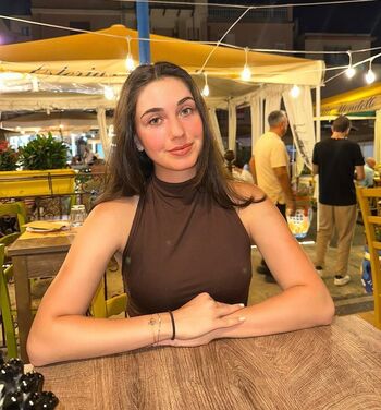 Full leaked Amina anshba private photo
