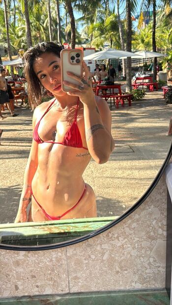 Full leaked Amira daher private photo