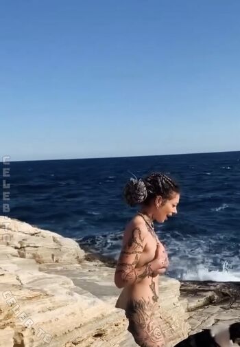 Full leaked Amk private photo