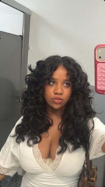 Full leaked Ammiroseeee private photo