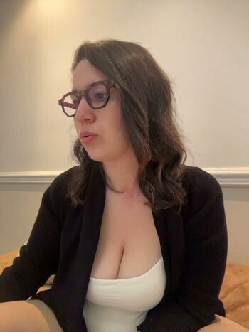 Full leaked Amooraaamoon private photo
