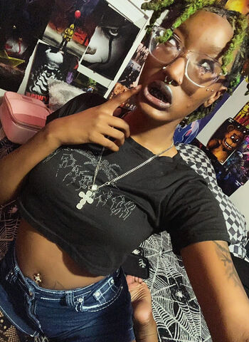 amour_neveah