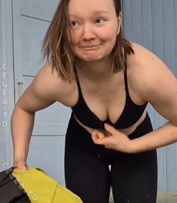 Full leaked Amski private photo