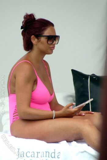 Full leaked Amy childs page private photo