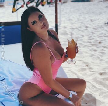 Full leaked Amy diamond private photo