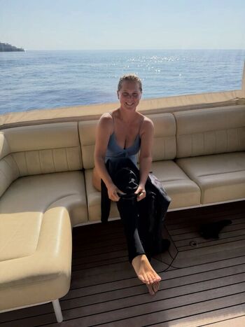 Full leaked Amy schumer private photo