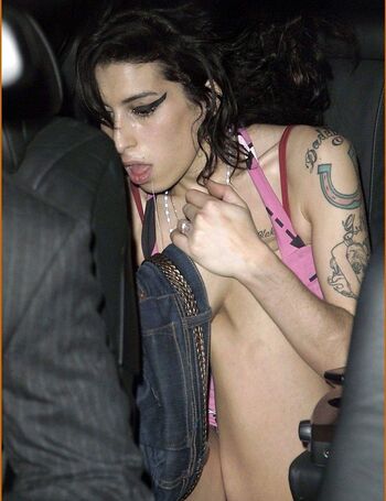 Full leaked Amy wine private photo