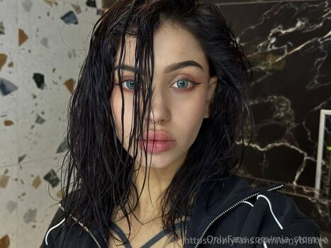 Full leaked Amyblakee private photo
