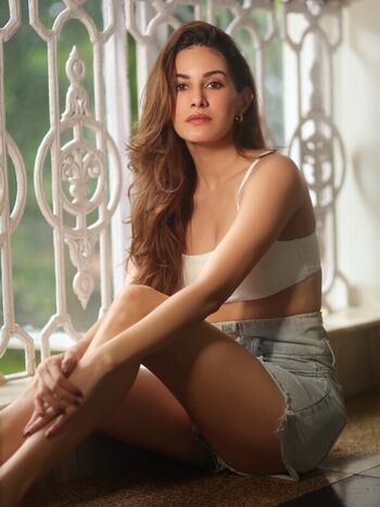 Full leaked Amyra dastur private photo