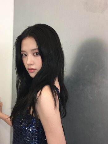 Full leaked An yujin page private photo