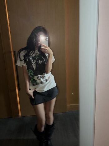 Full leaked An yujin private photo