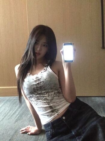 Full leaked An yujin private photo