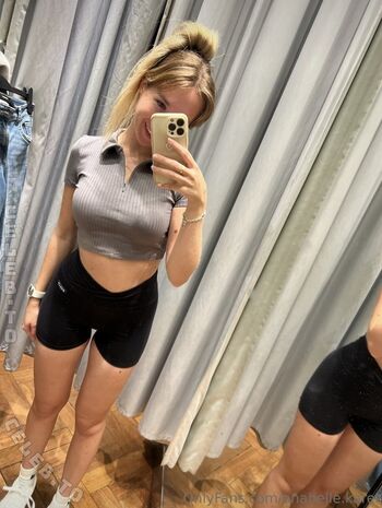 Full leaked Anabelle karel private photo