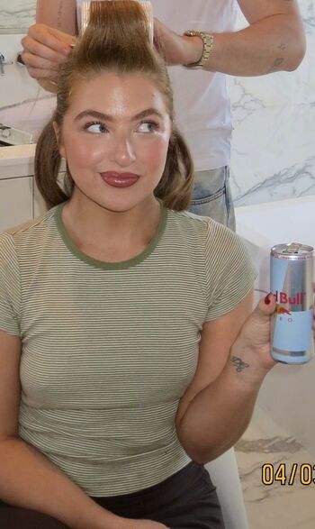 Full leaked Anais gallagher private photo