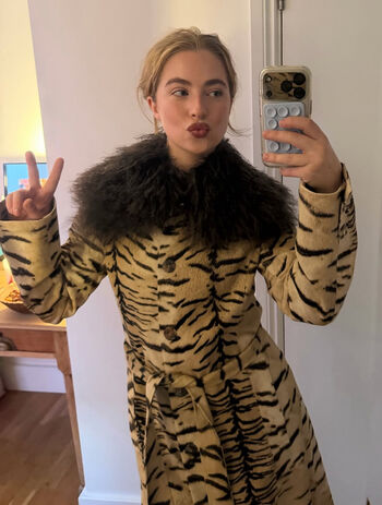 Anais Gallagher