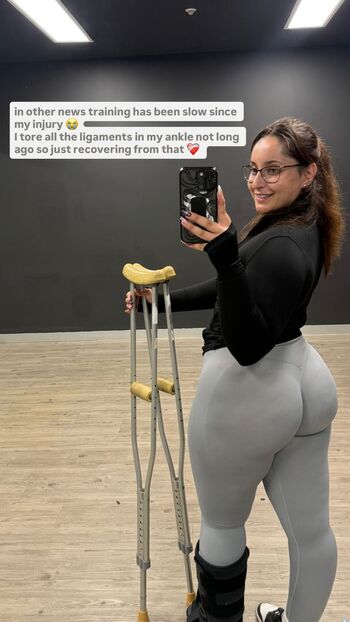 Full leaked Anakakfit private photo