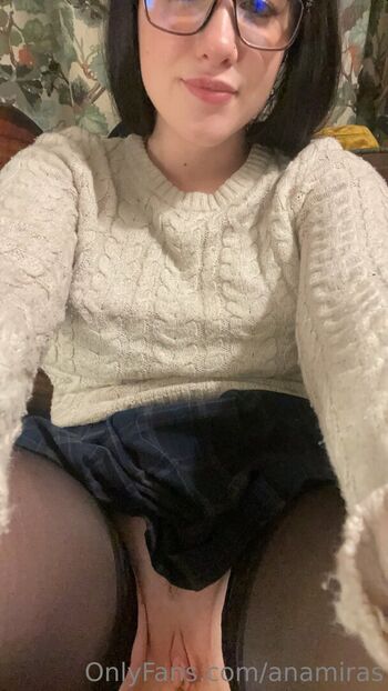 Full leaked Anamiras private photo