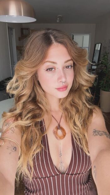Full leaked Ananda morais private photo