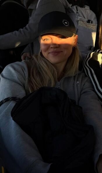 Full leaked Andrea rooth private photo