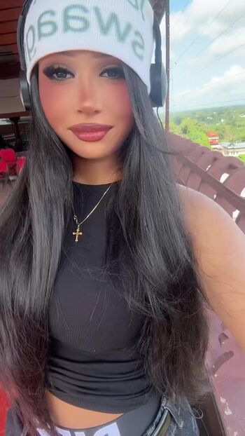 Full leaked Andreaaa abraham private photo
