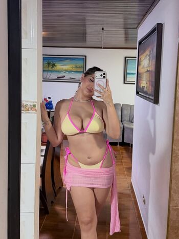 Full leaked Andreinabln private photo