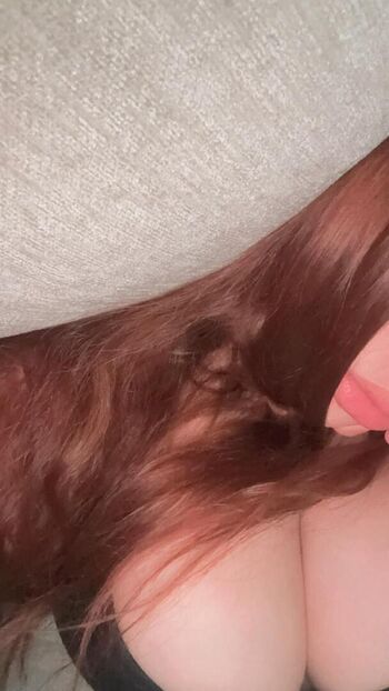 Full leaked Andreitawwq private photo